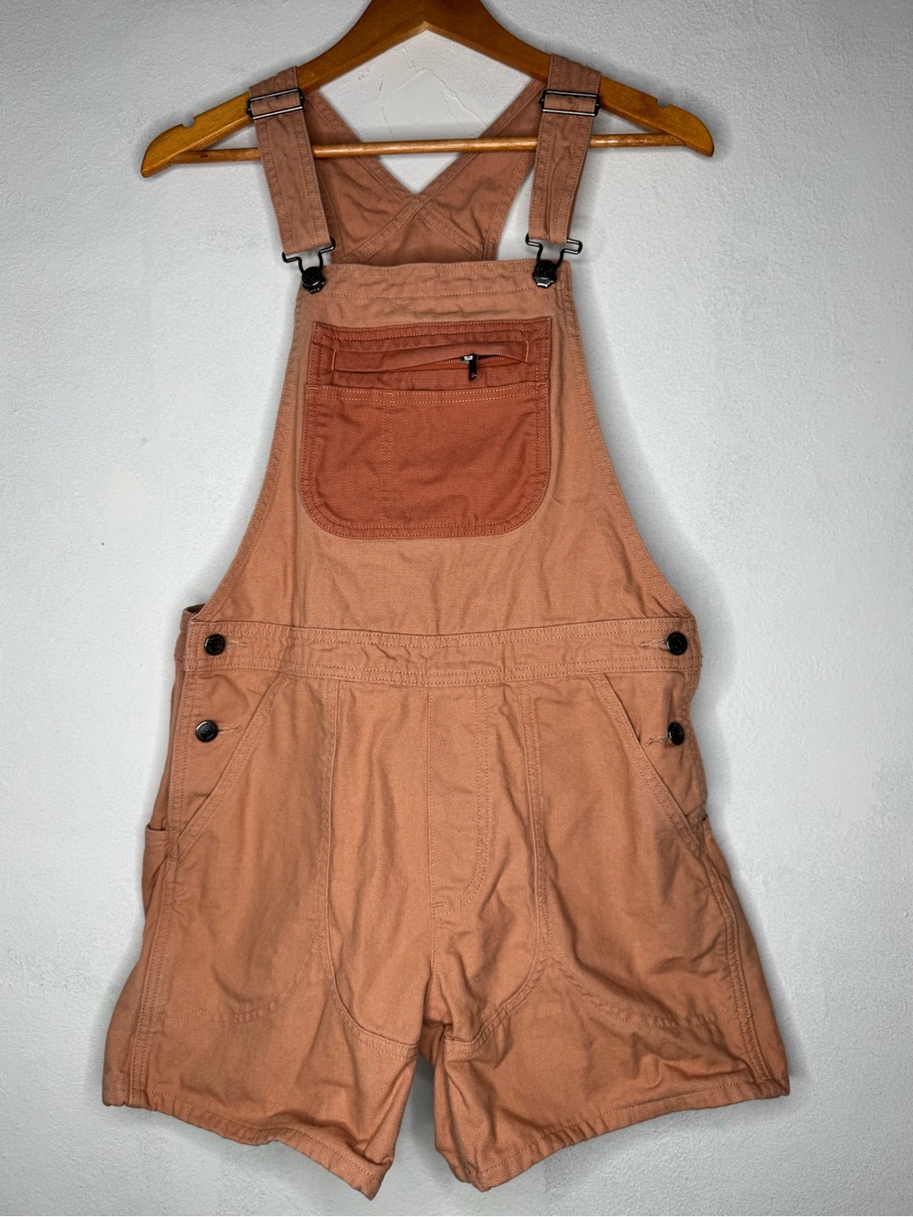Patagonia women’s shorts overalls sized a small
